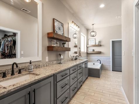 101 Trail Ridge Weatherford TX 76087