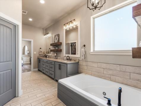 101 Trail Ridge Weatherford TX 76087