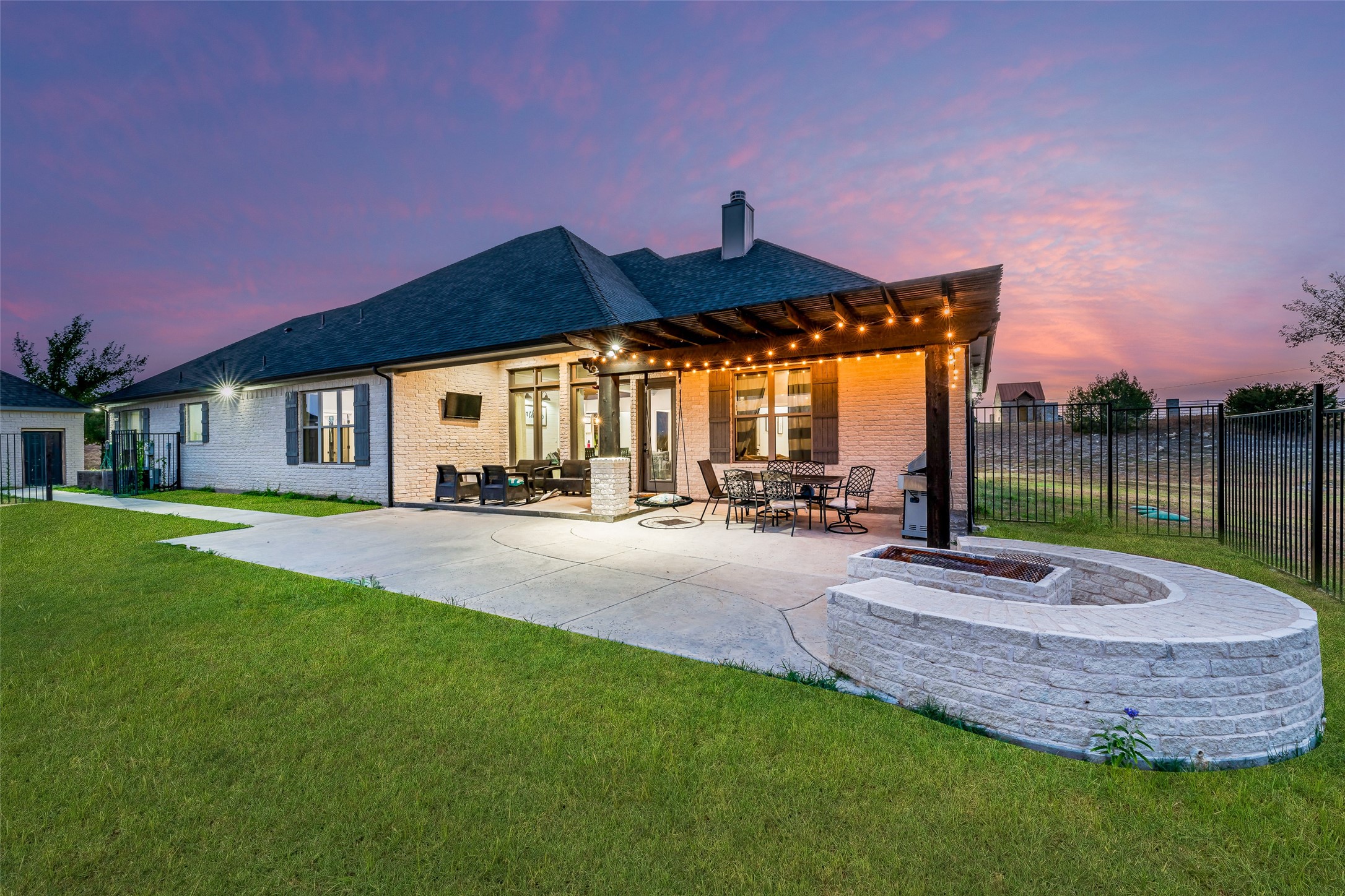 101 Trail Ridge Weatherford TX 76087