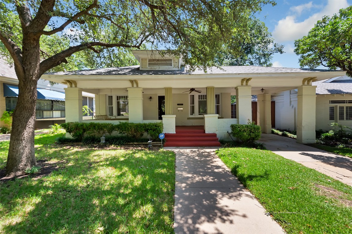 1415 Clover Lane Fort Worth TX 76107