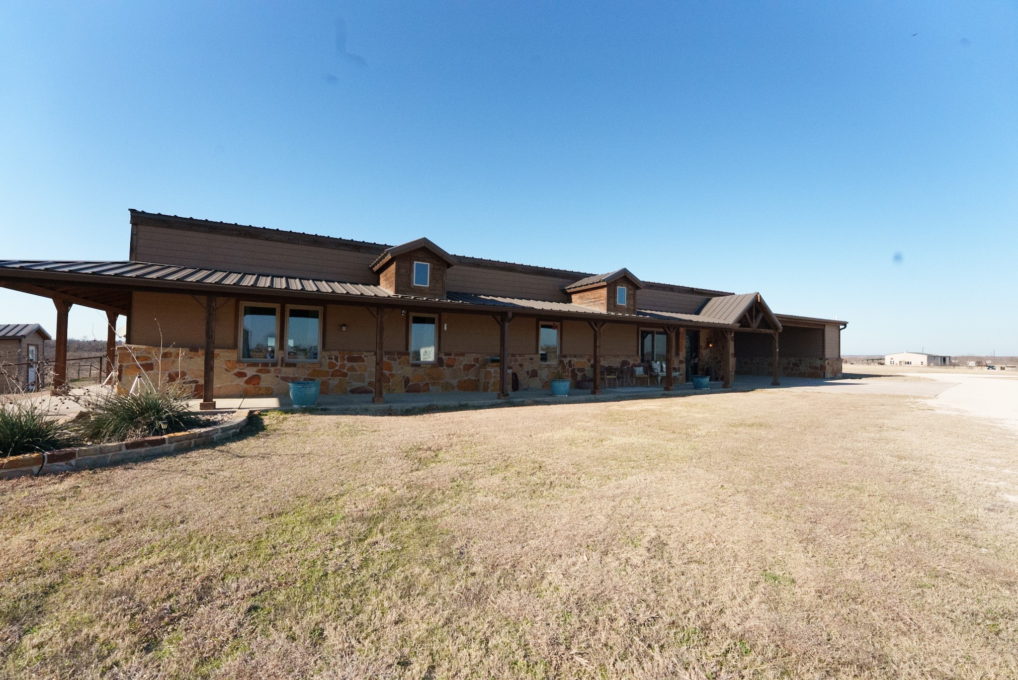290 Barton Road Maypearl TX 76064