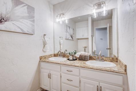 2015 Tanglewood Drive Grapevine TX 76051
