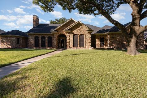1441 Mosslake Drive Desoto TX 75115