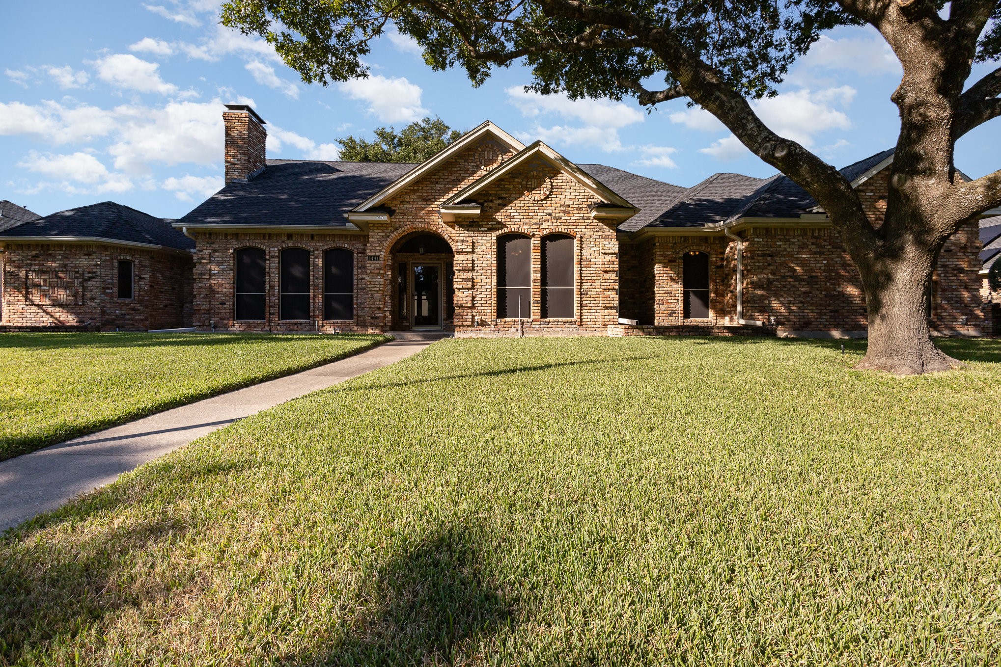 1441 Mosslake Drive Desoto TX 75115