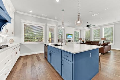 452 Jones Street Grapevine TX 76051