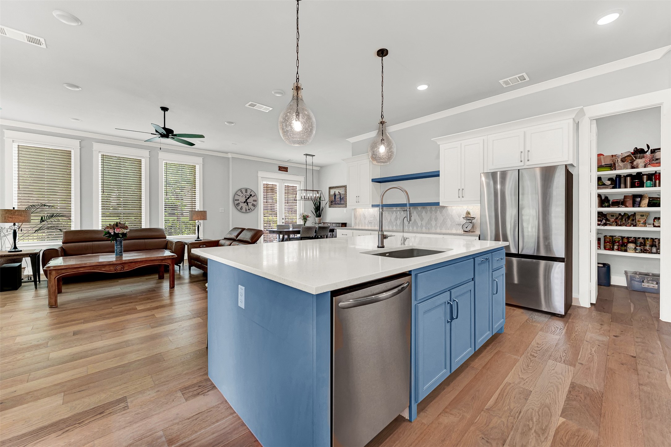 452 Jones Street Grapevine TX 76051