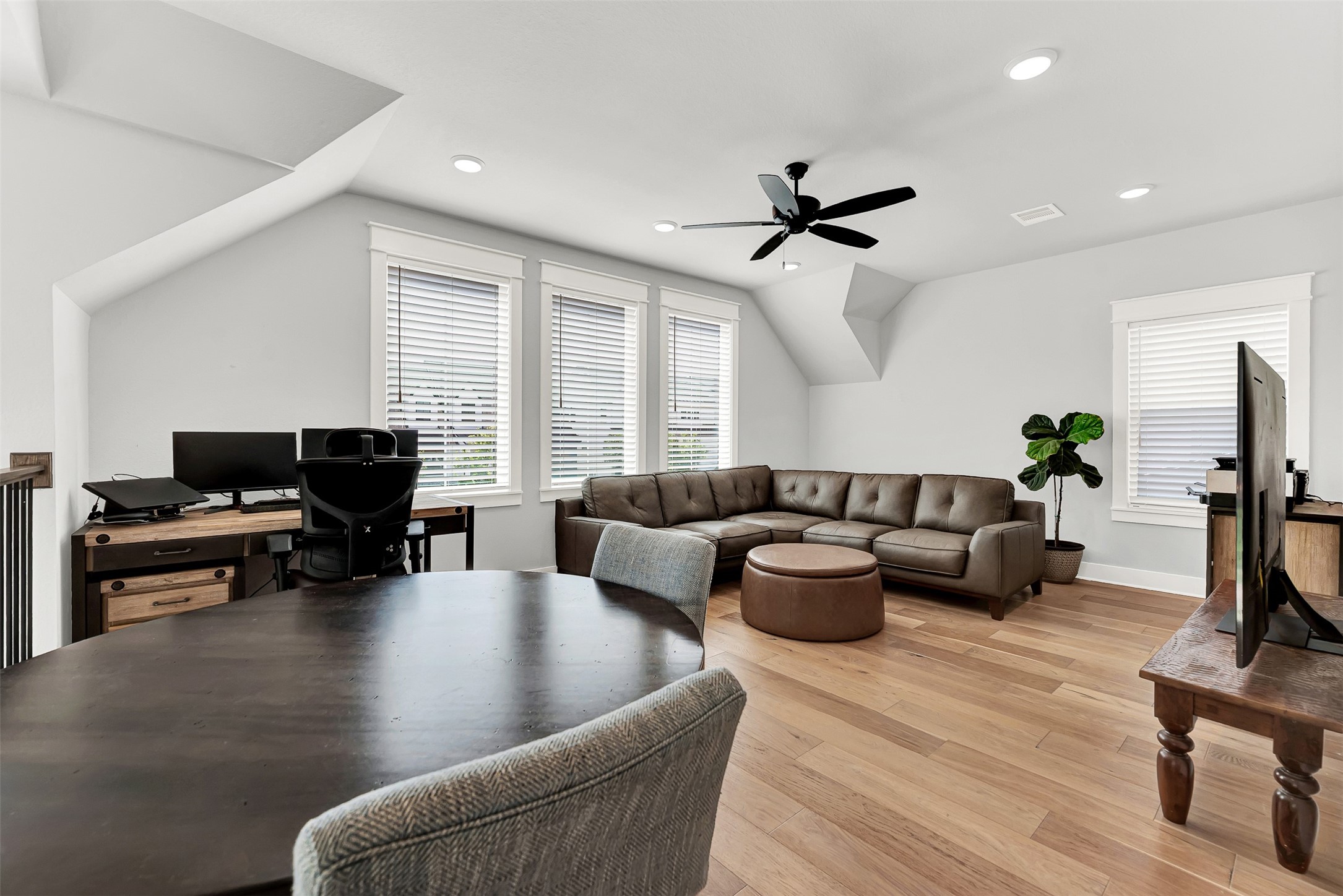 452 Jones Street Grapevine TX 76051