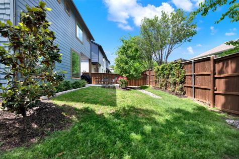 452 Jones Street Grapevine TX 76051