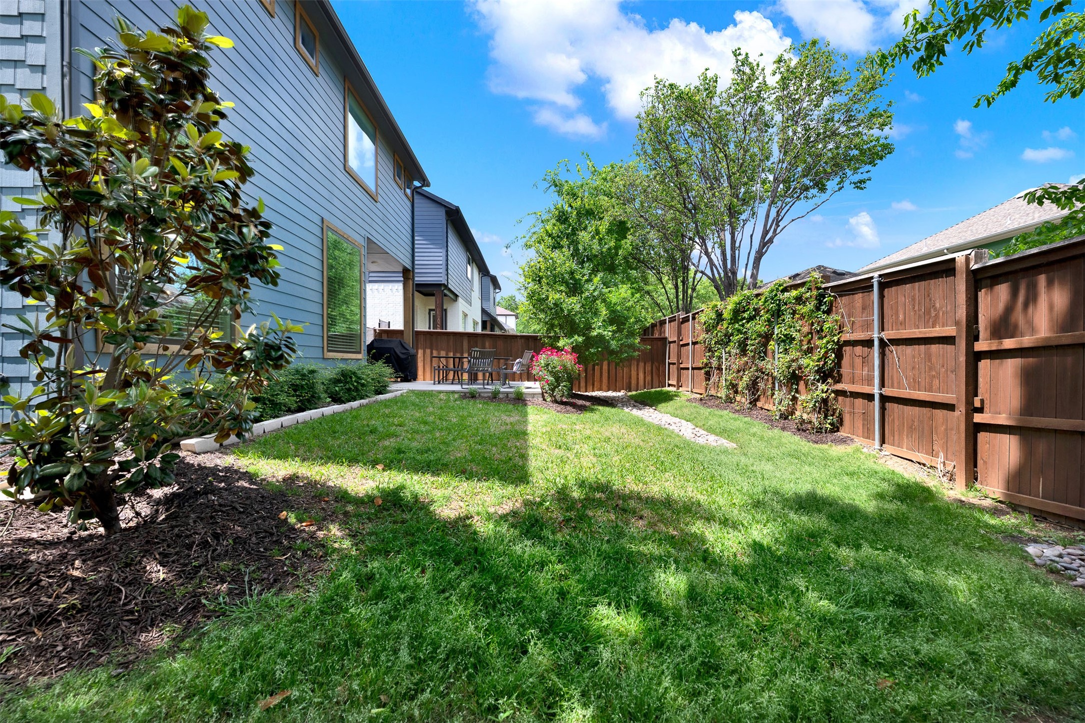 452 Jones Street Grapevine TX 76051