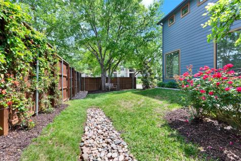 452 Jones Street Grapevine TX 76051