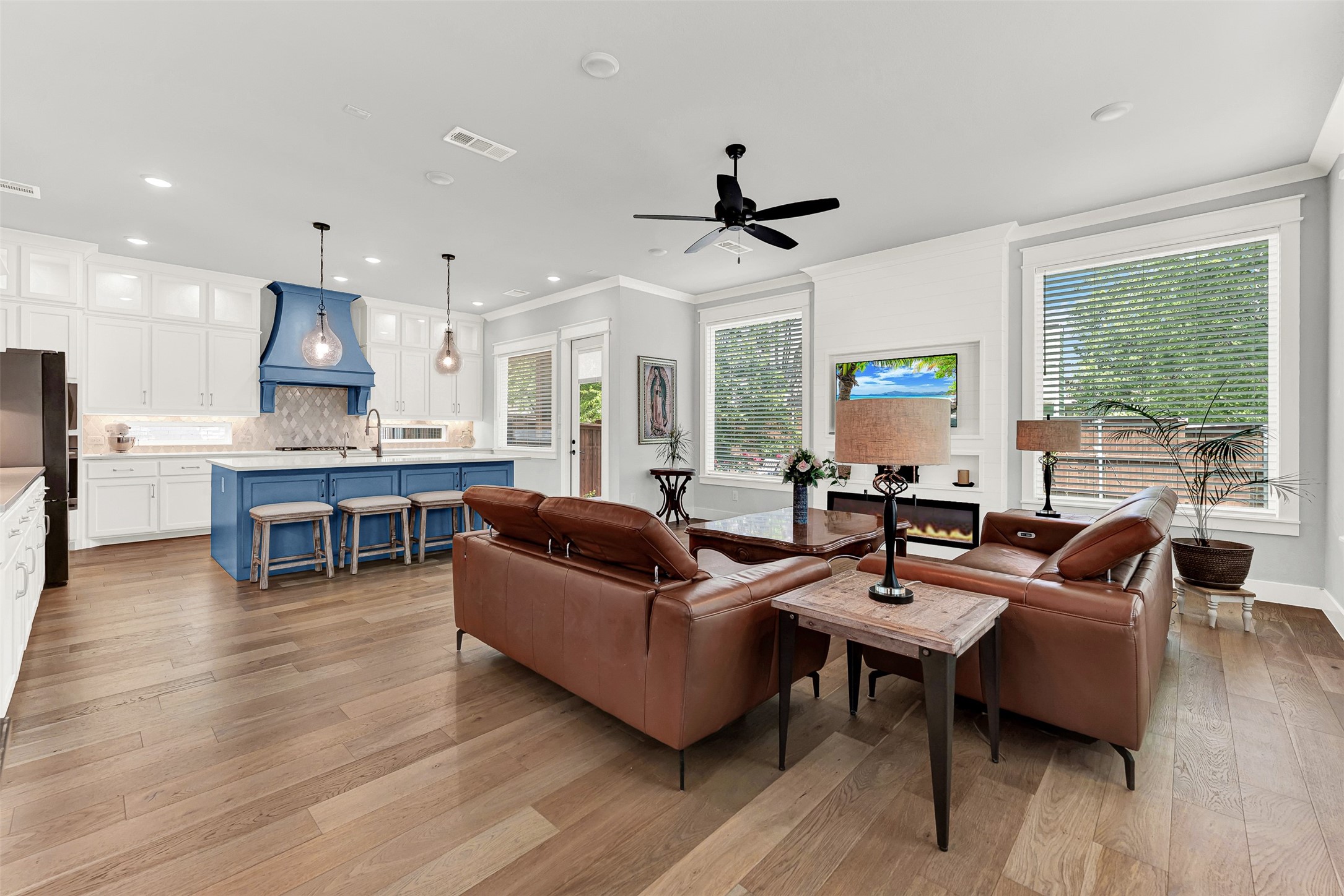 452 Jones Street Grapevine TX 76051
