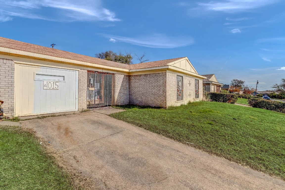 4015 Robertson Drive Dallas TX 75241