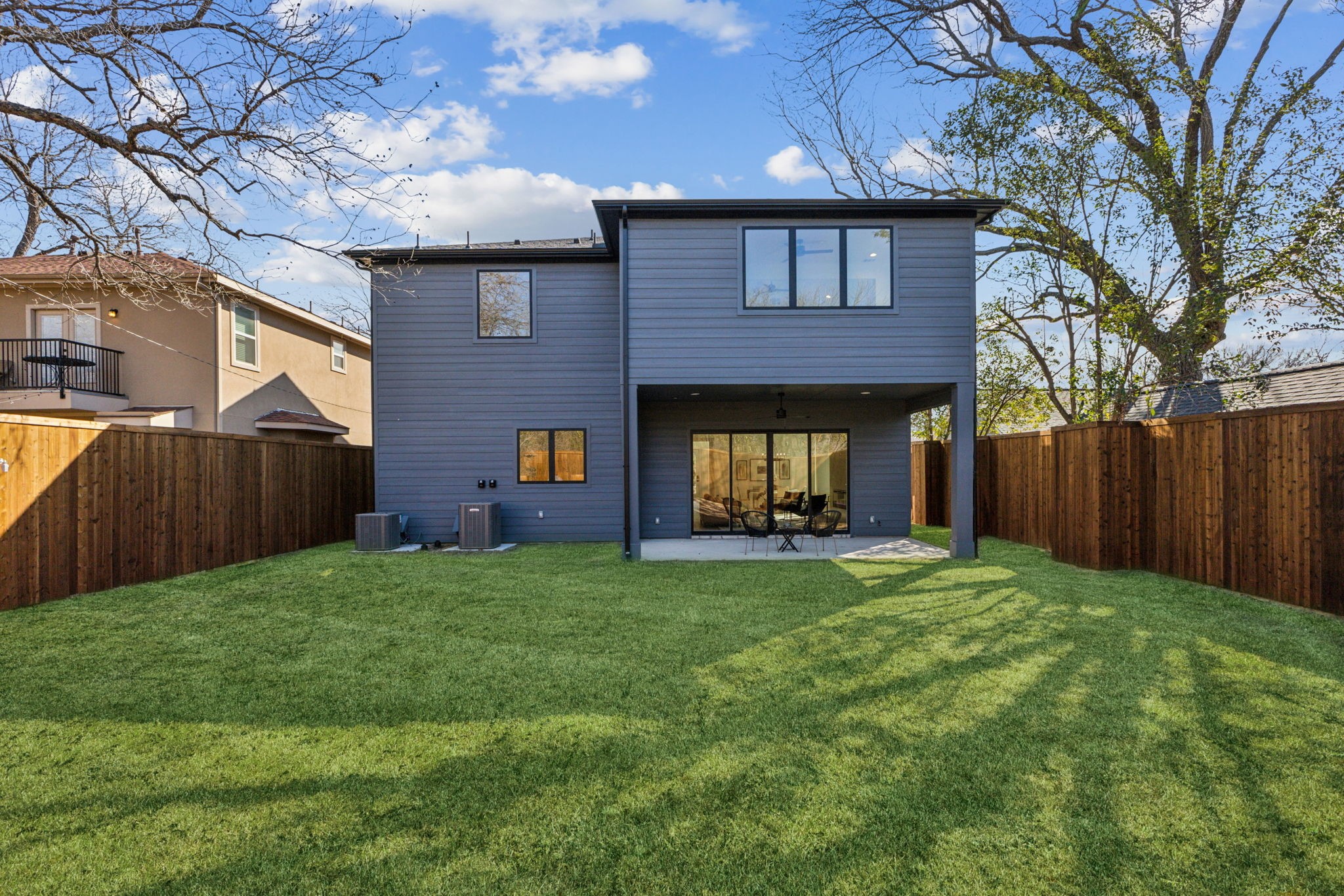 8711 Santa Clara Dallas TX 75218