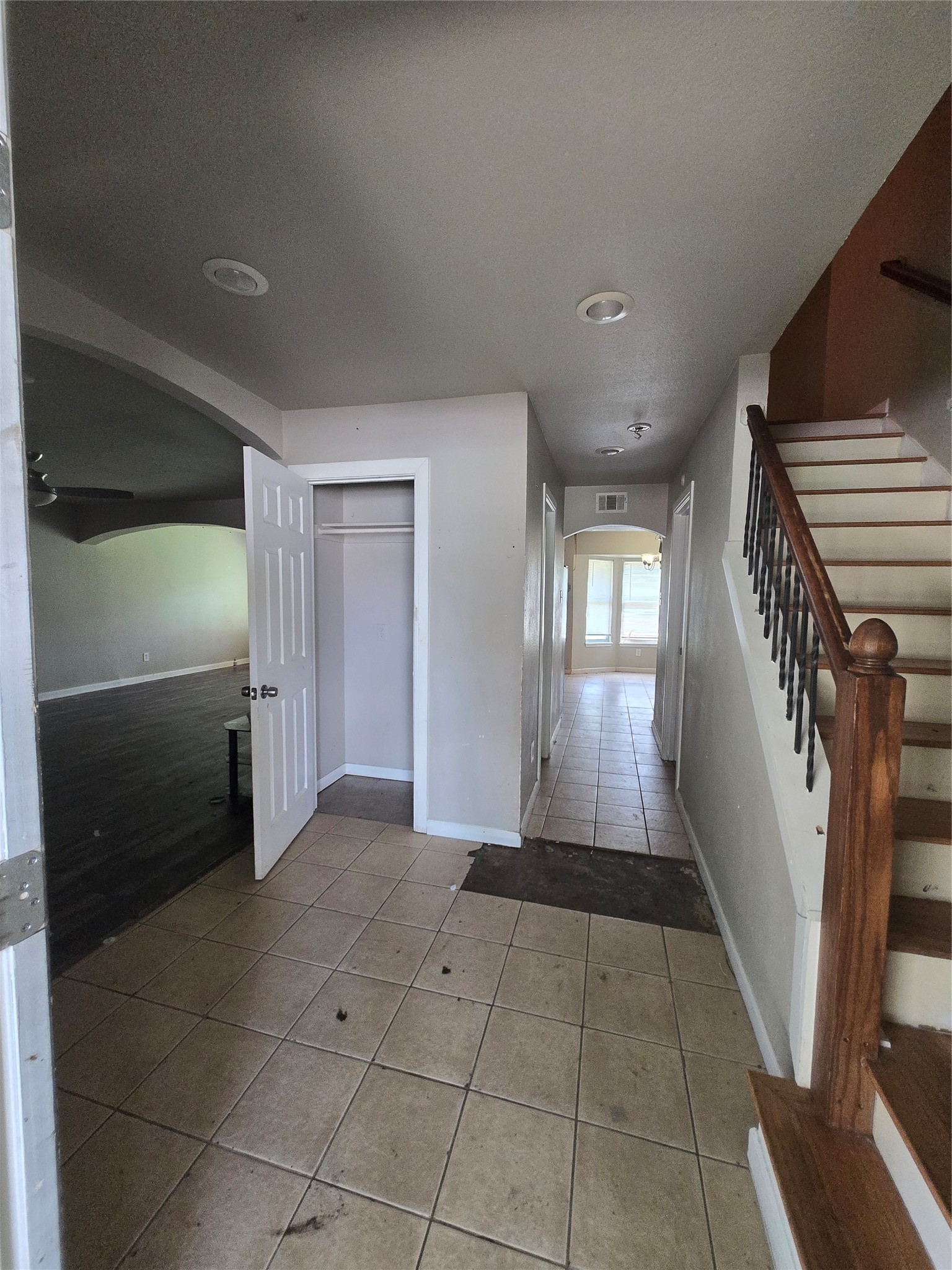 1500 Endicott Drive Arlington TX 76018