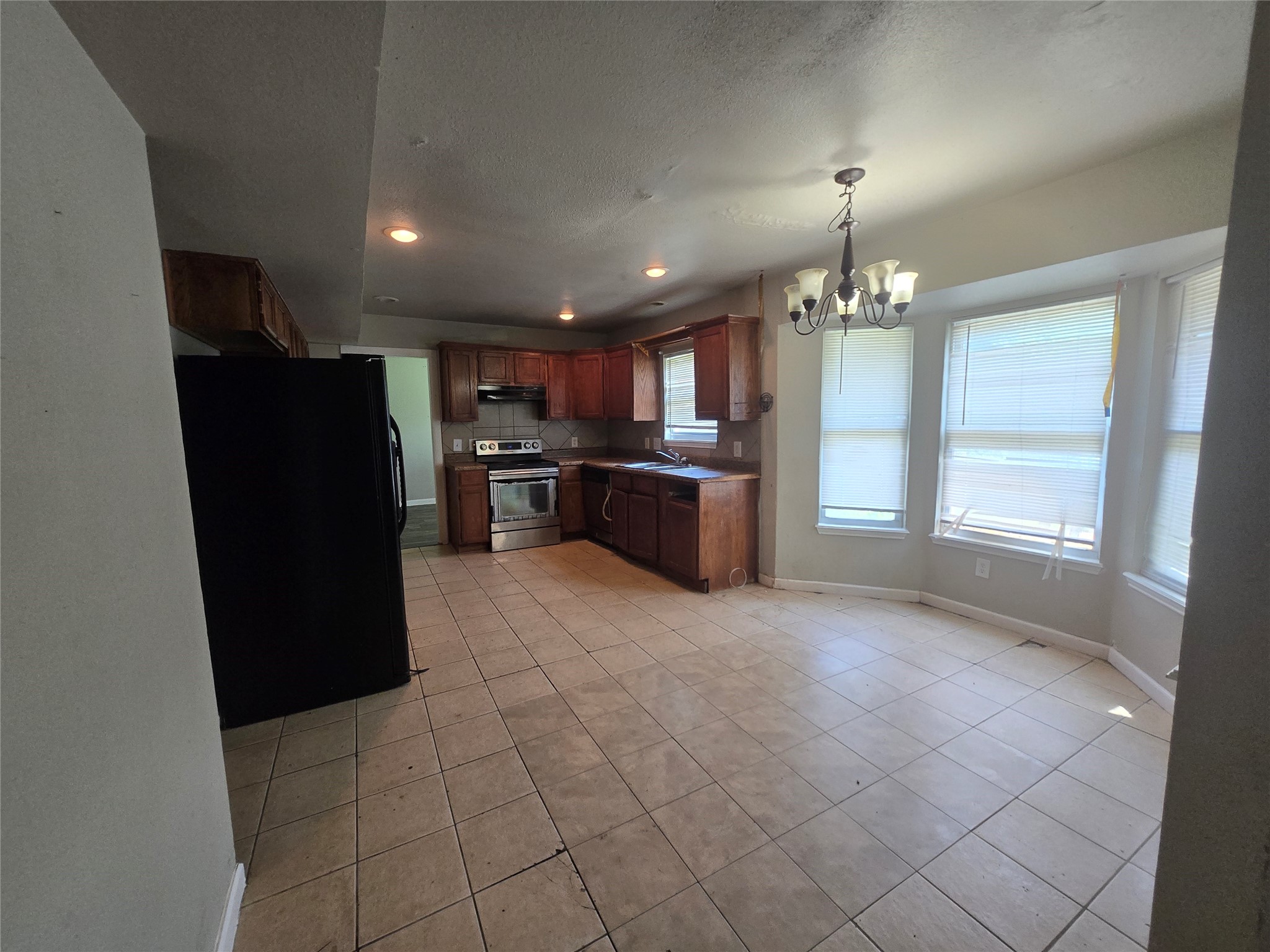 1500 Endicott Drive Arlington TX 76018