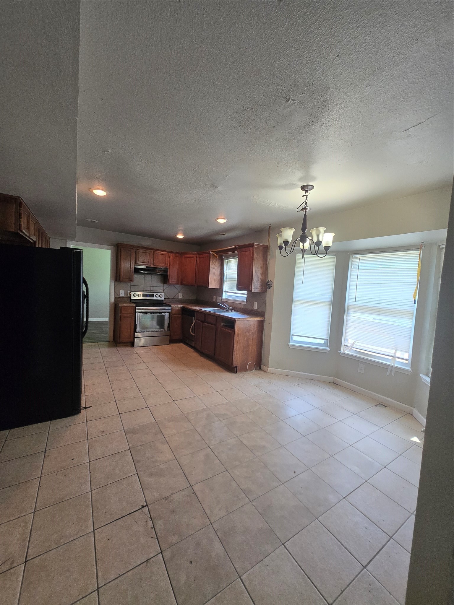 1500 Endicott Drive Arlington TX 76018