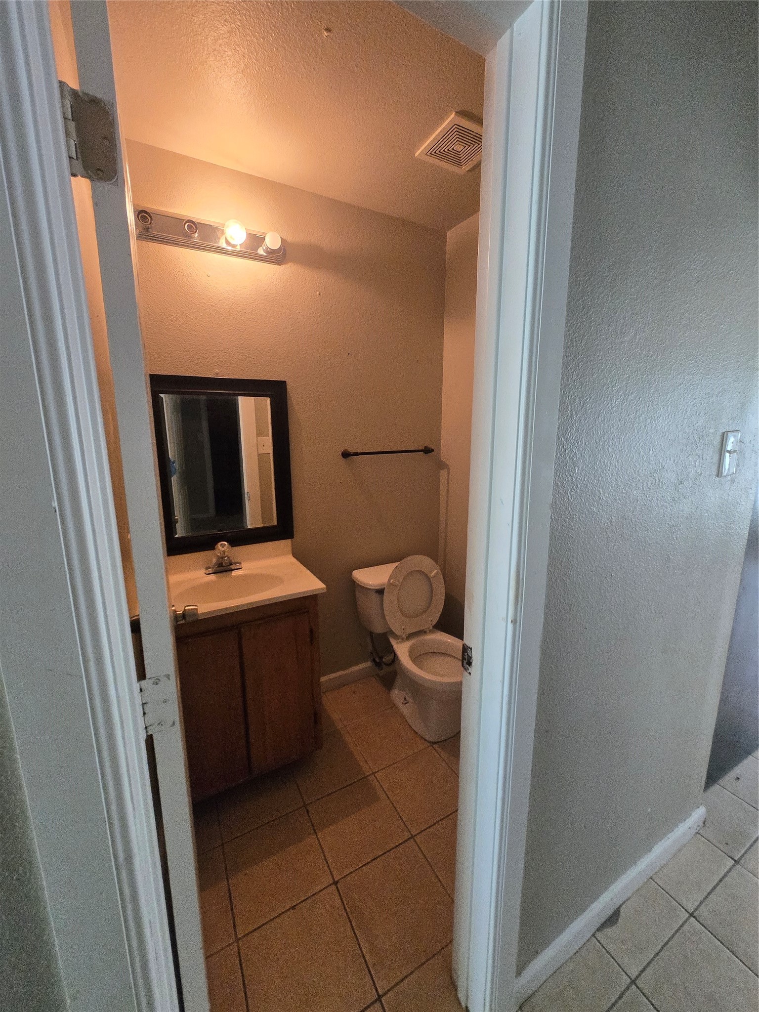 1500 Endicott Drive Arlington TX 76018