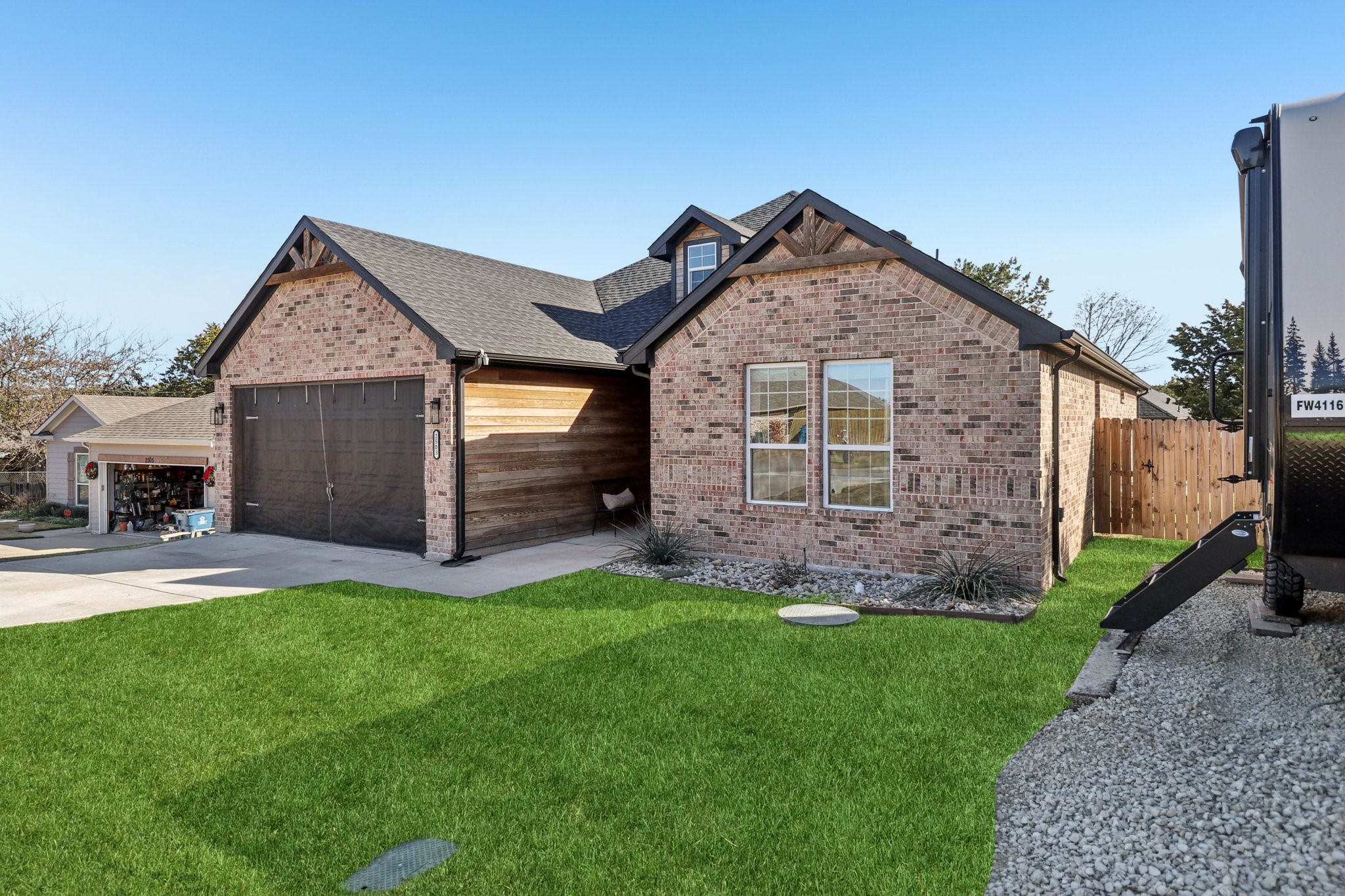 2503 Smokerise Trail Granbury TX 76048