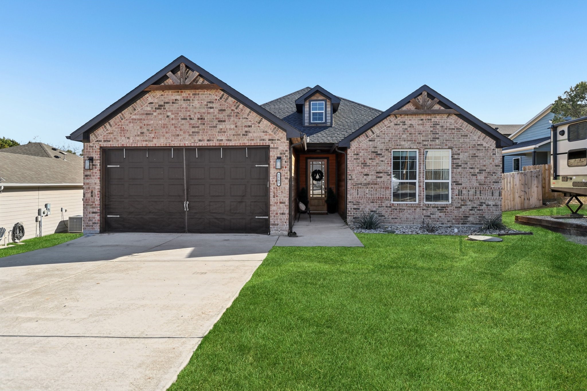 2503 Smokerise Trail Granbury TX 76048