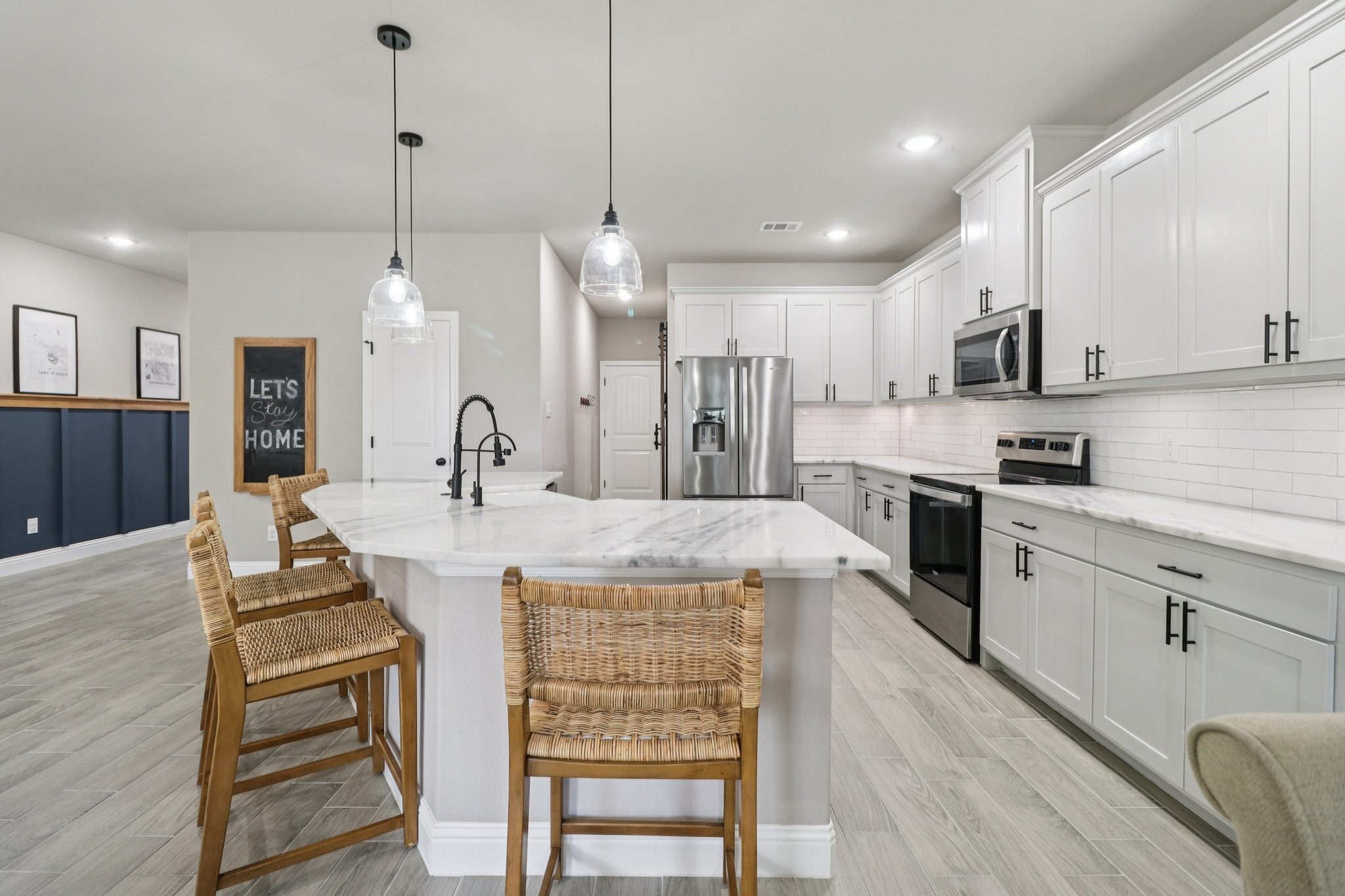 2503 Smokerise Trail Granbury TX 76048