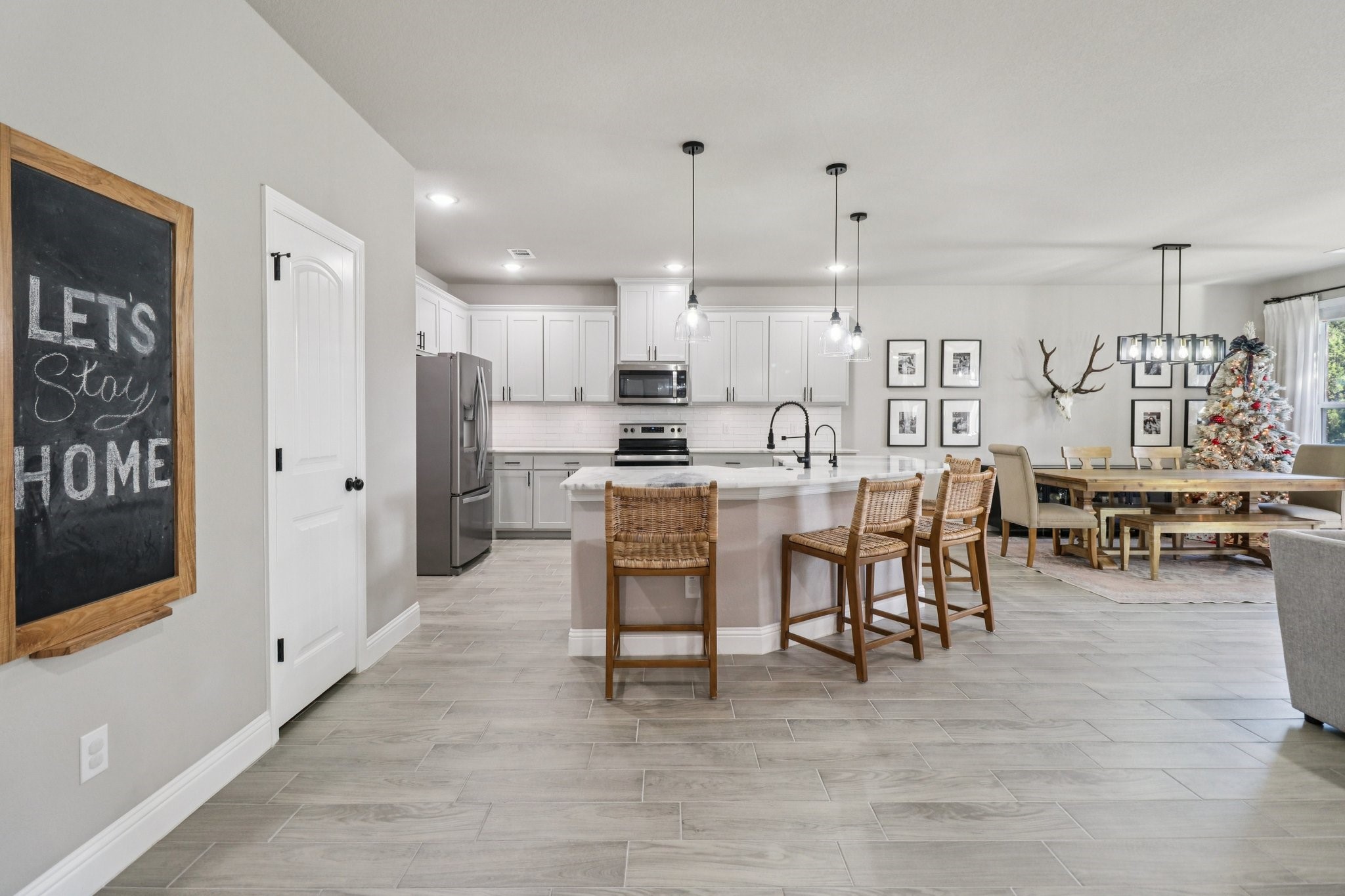 2503 Smokerise Trail Granbury TX 76048