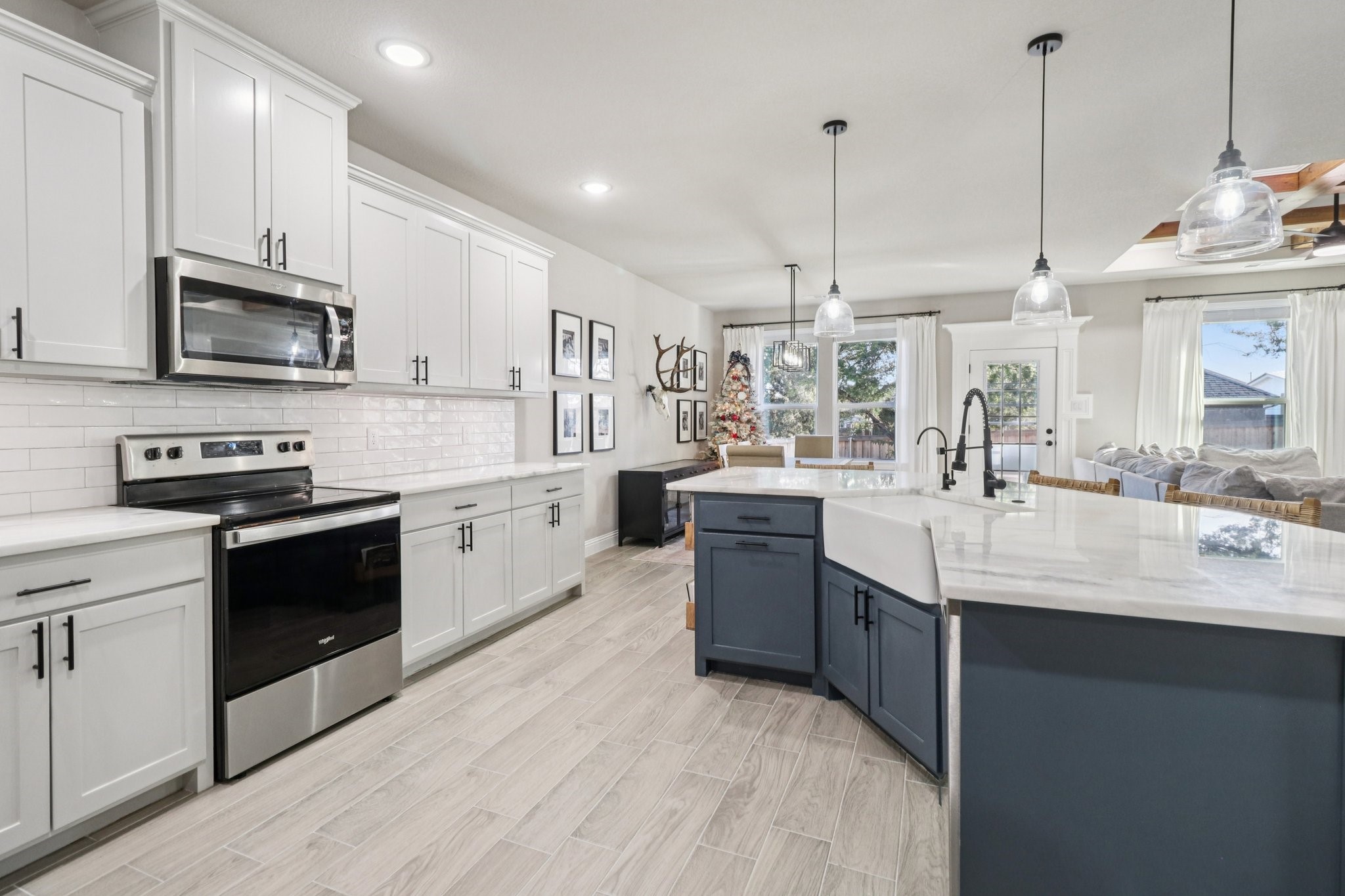 2503 Smokerise Trail Granbury TX 76048