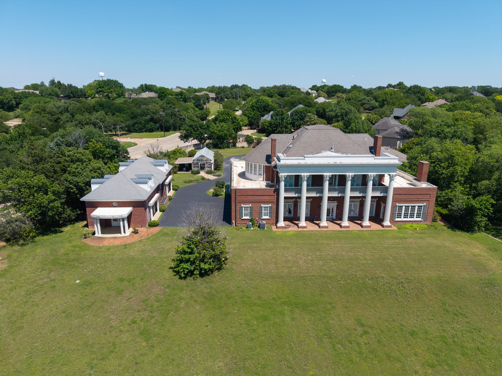 2300 Panorama Arlington TX 76016