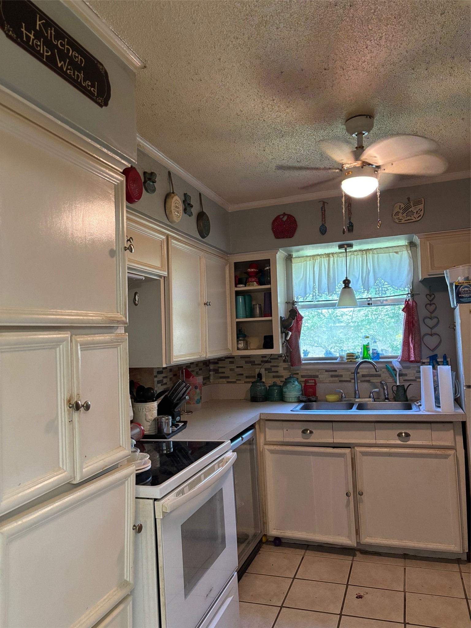 1202 Peggy Lane Kennedale TX 76060