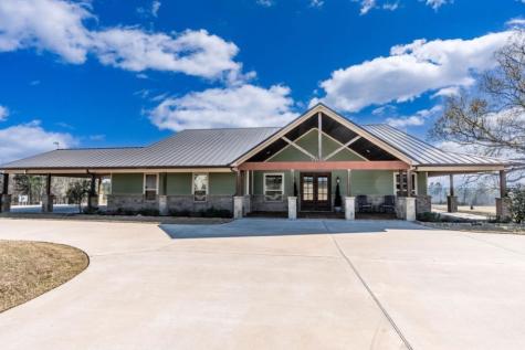 401 An County Road 138 Elkhart TX 75839