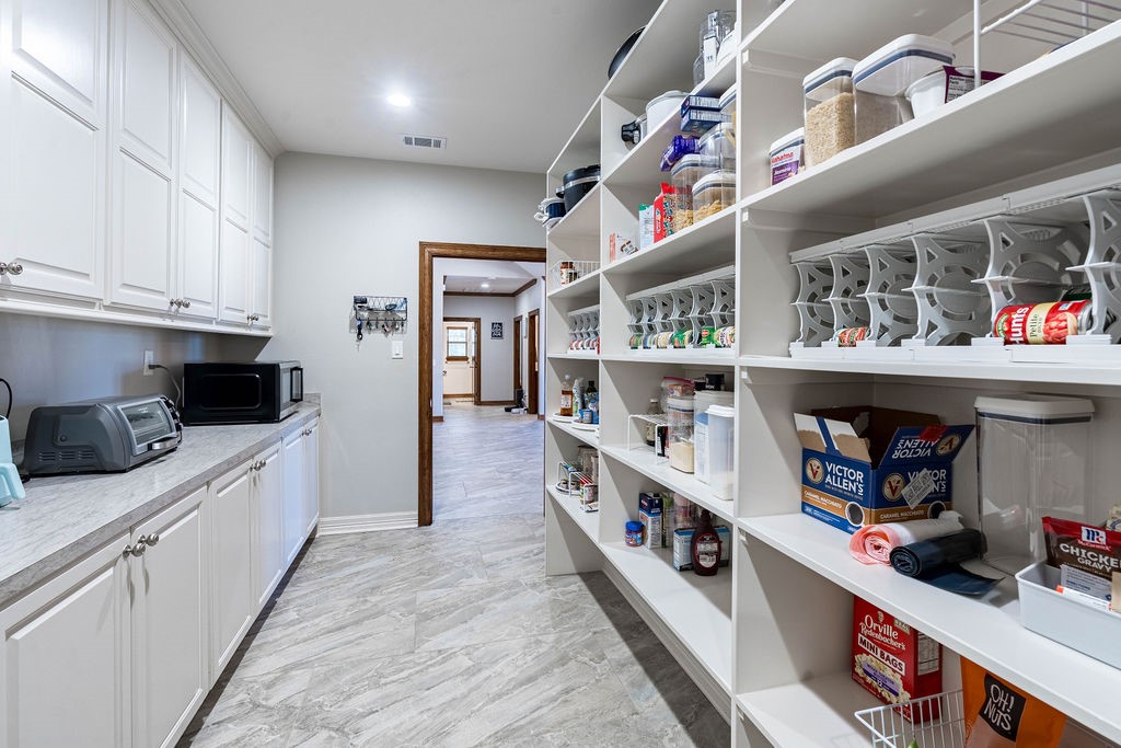 401 An County Road 138 Elkhart TX 75839