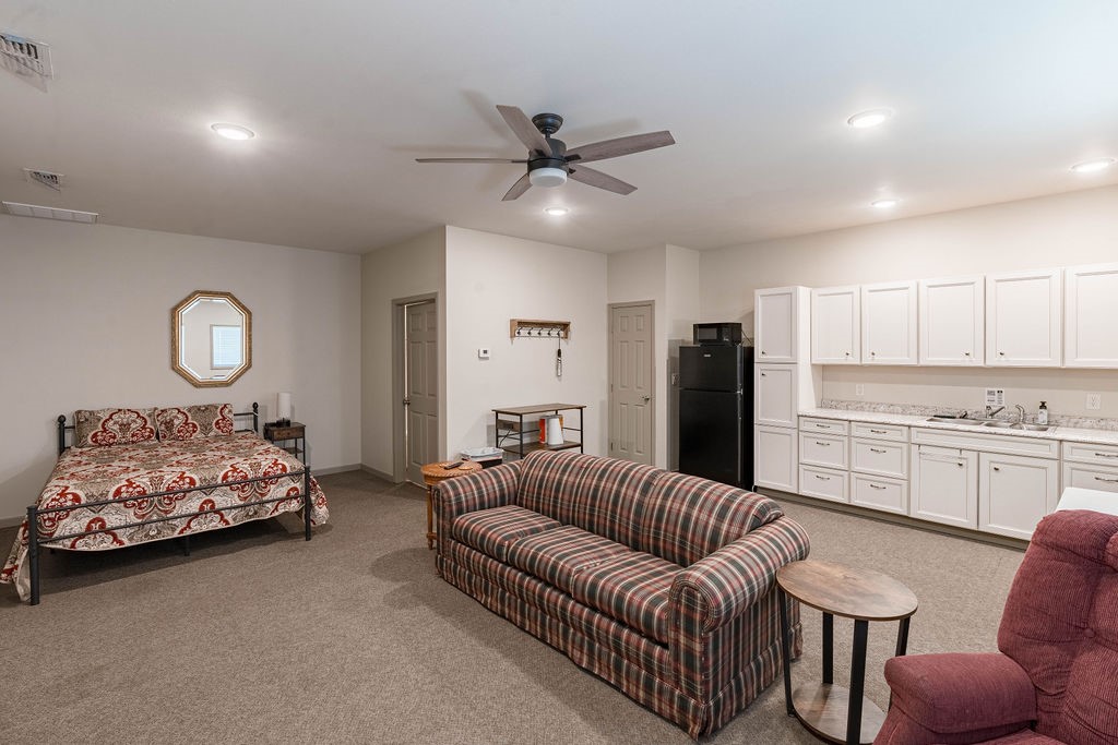 401 An County Road 138 Elkhart TX 75839