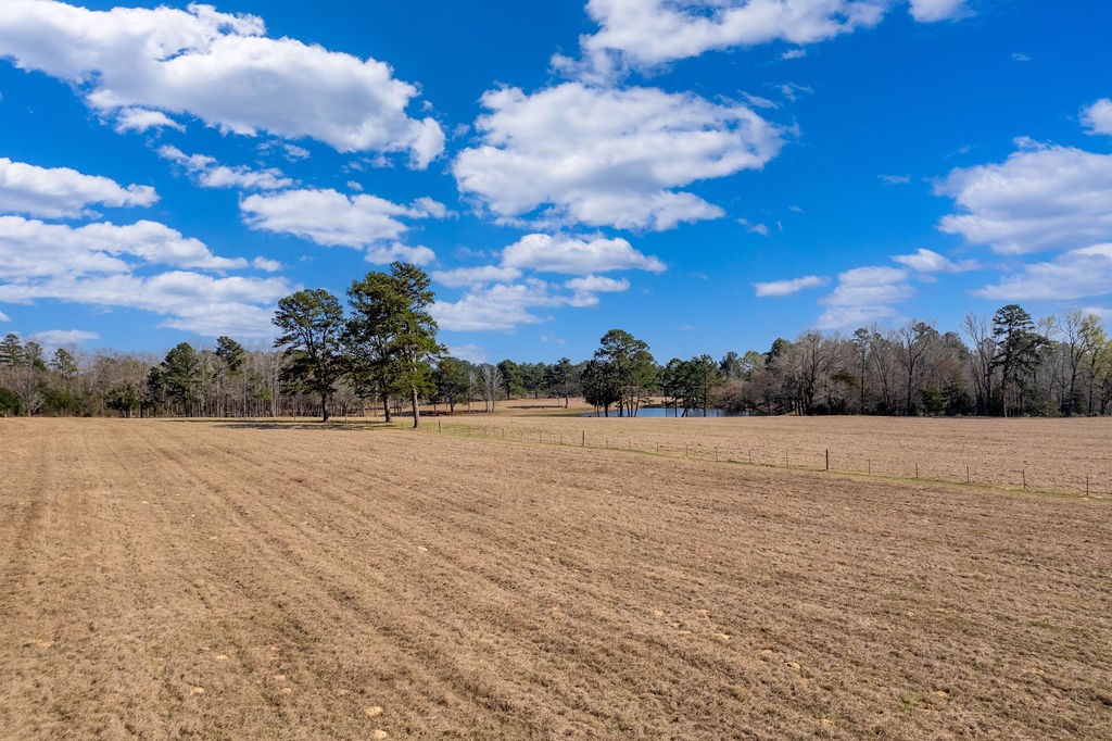 401 An County Road 138 Elkhart TX 75839