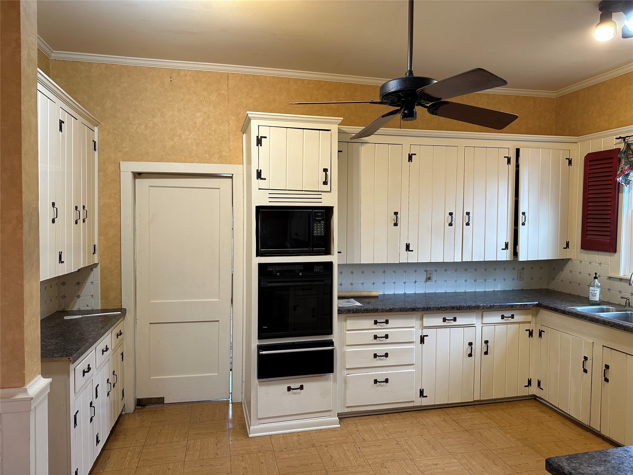 509 E Main Street Mexia TX 76667