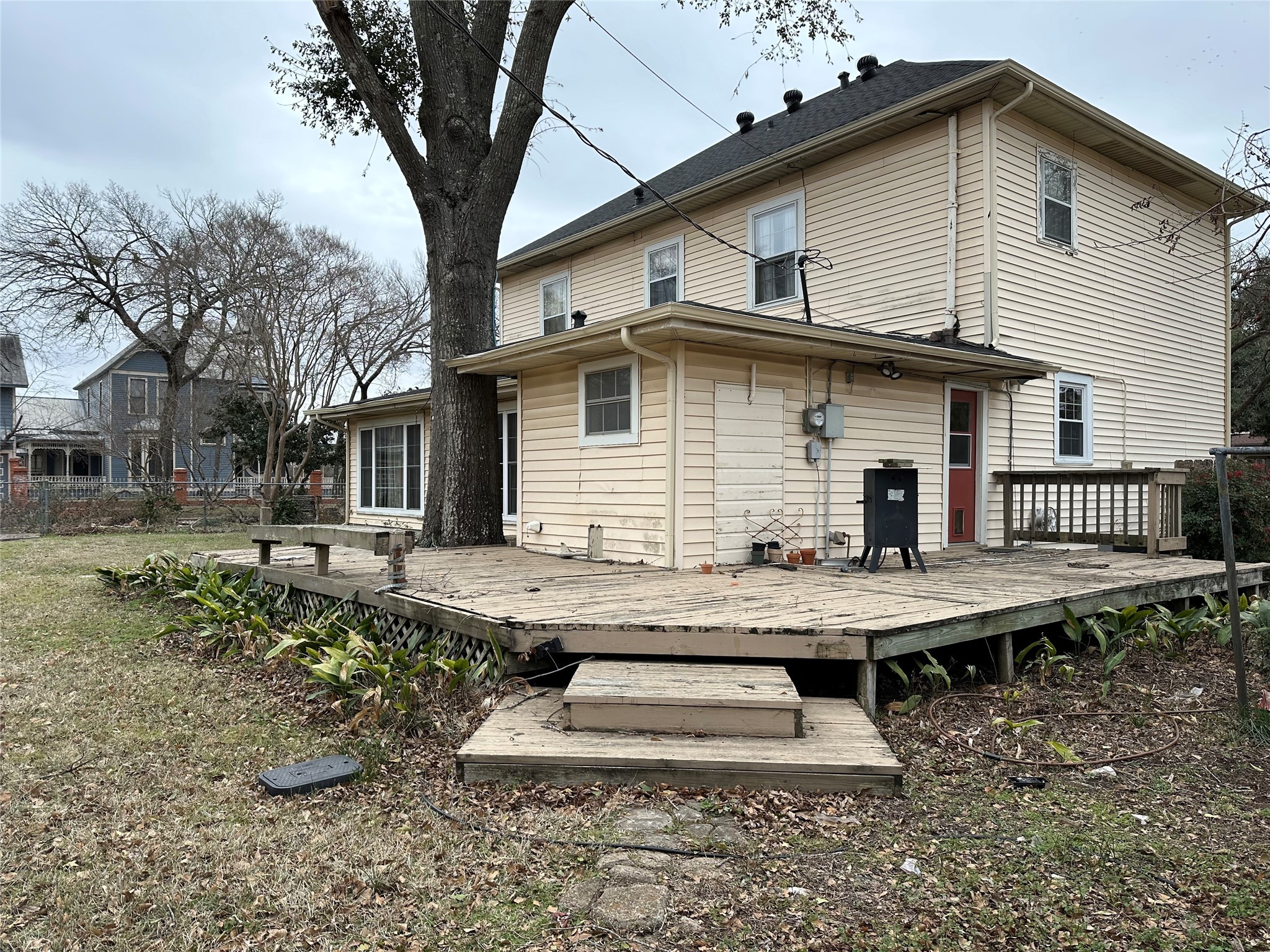 509 E Main Street Mexia TX 76667