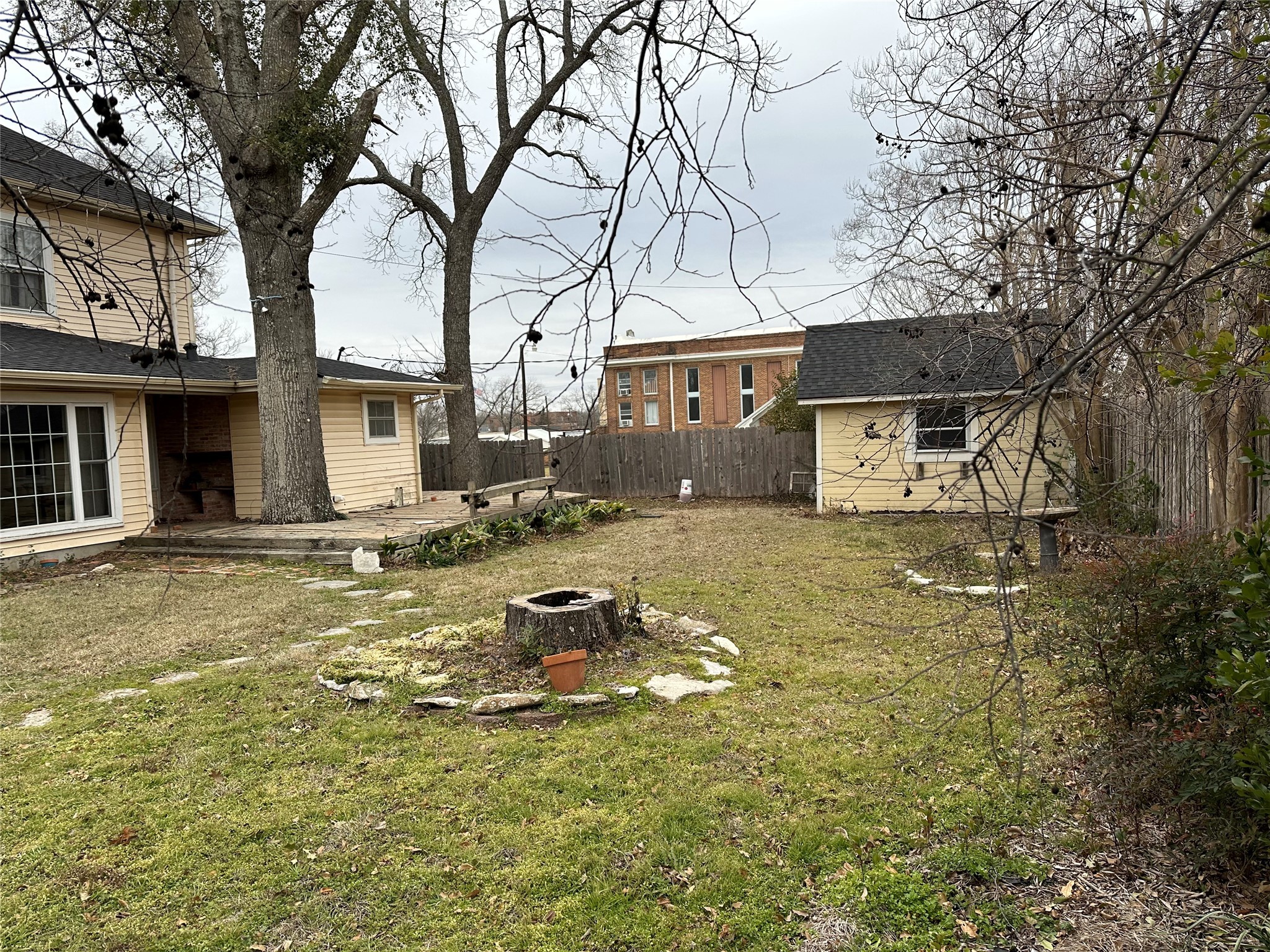 509 E Main Street Mexia TX 76667