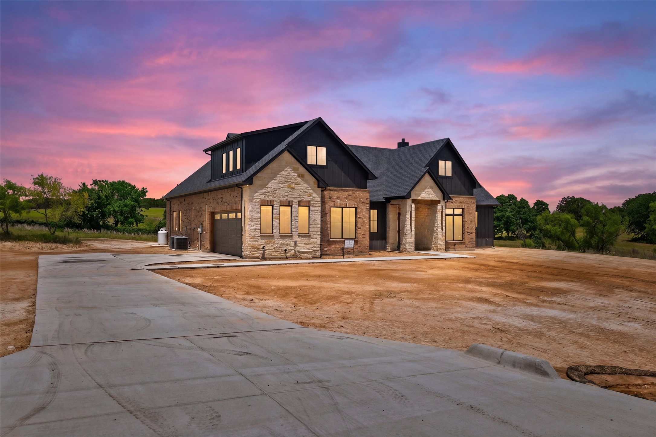 210 Kilkenny Road Poolville TX 76487