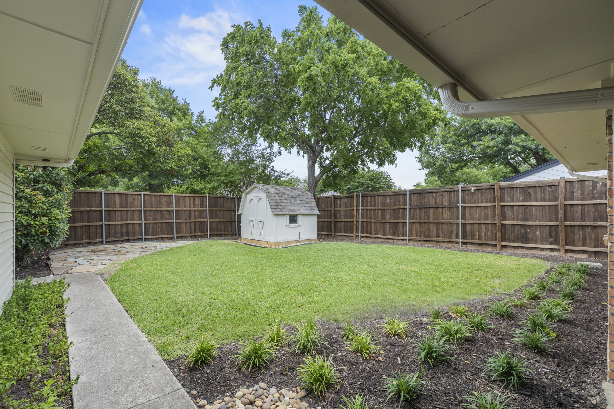 242 Woodcrest Drive Richardson TX 75080