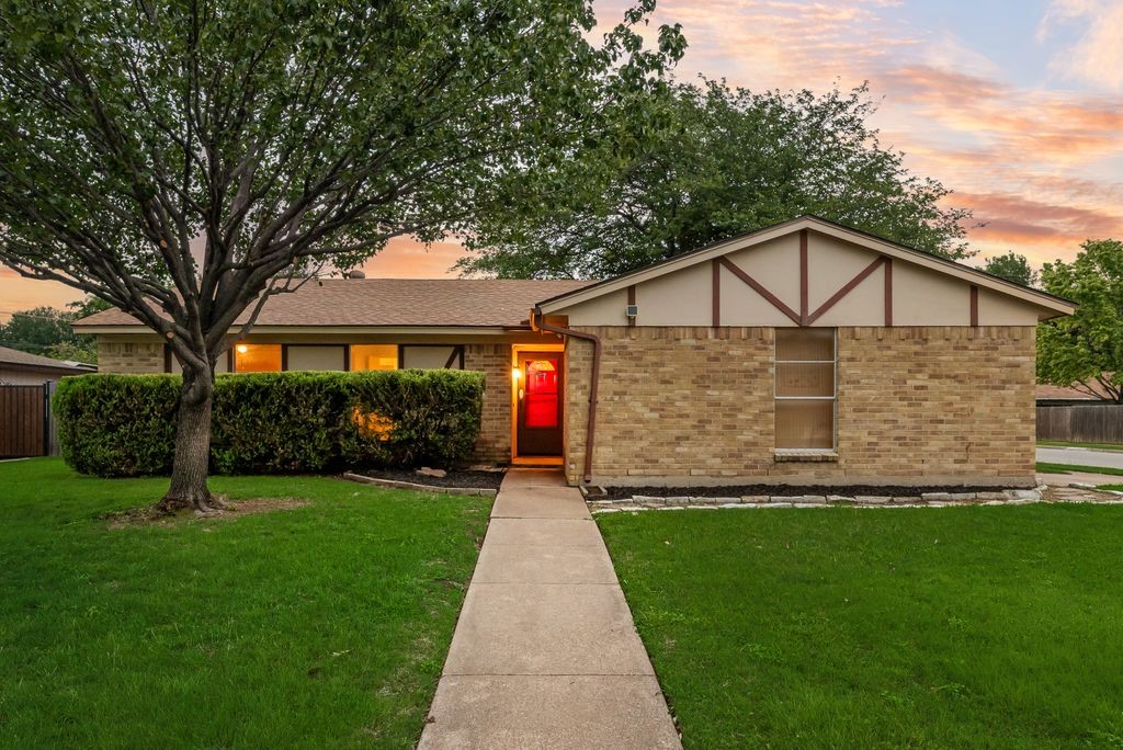 5929 Robin Drive Watauga TX 76148