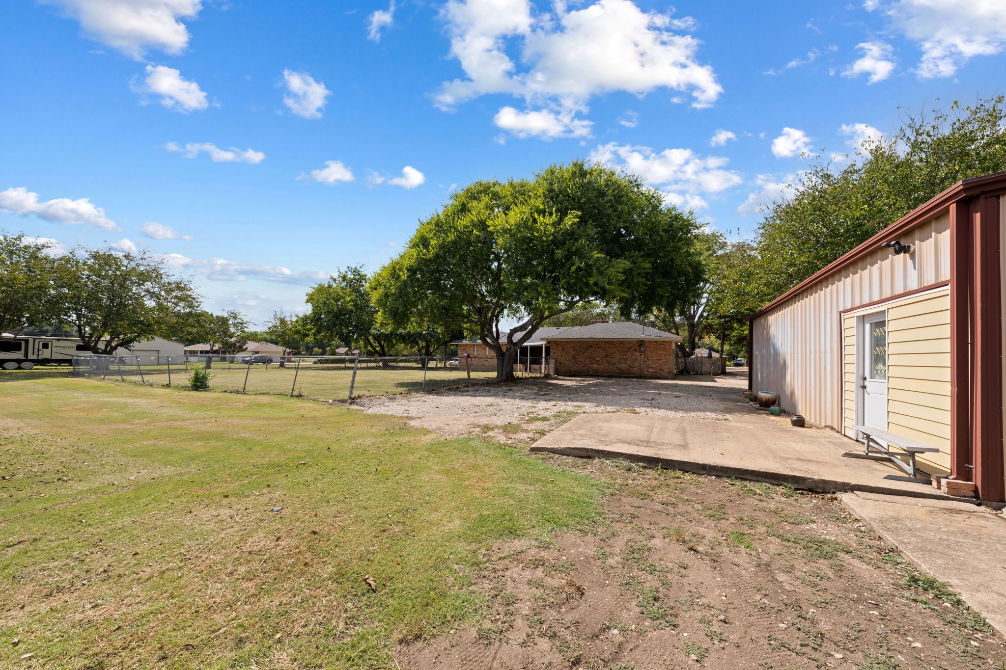 804 Lark Lane Oak Leaf TX 75154