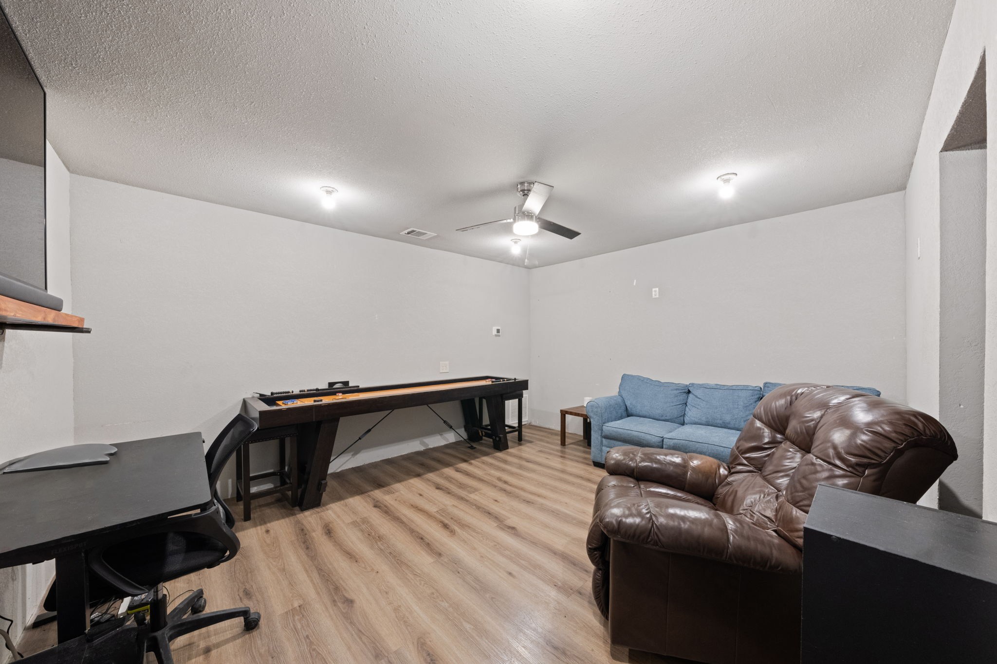 804 Lark Lane Oak Leaf TX 75154