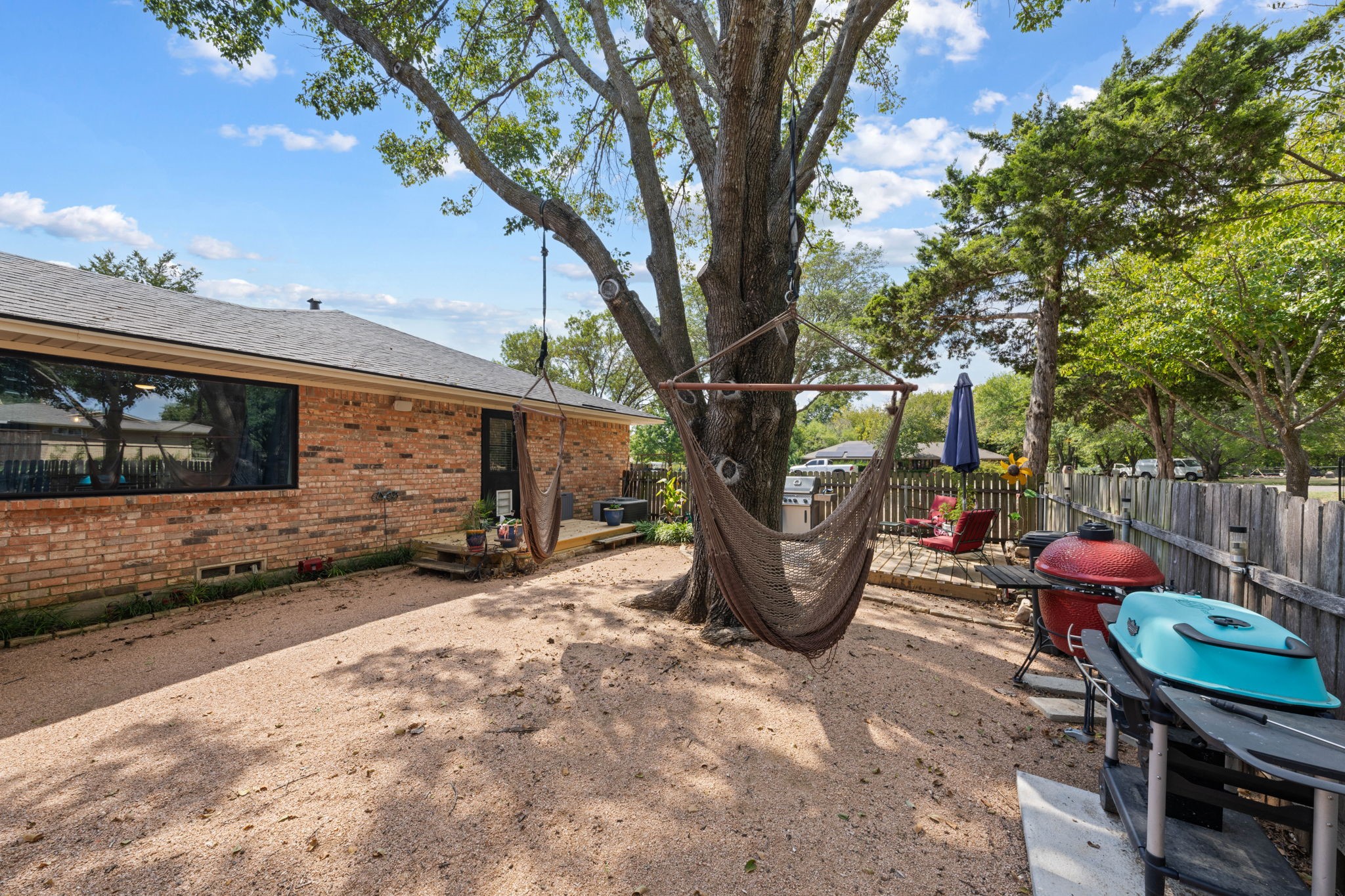 804 Lark Lane Oak Leaf TX 75154