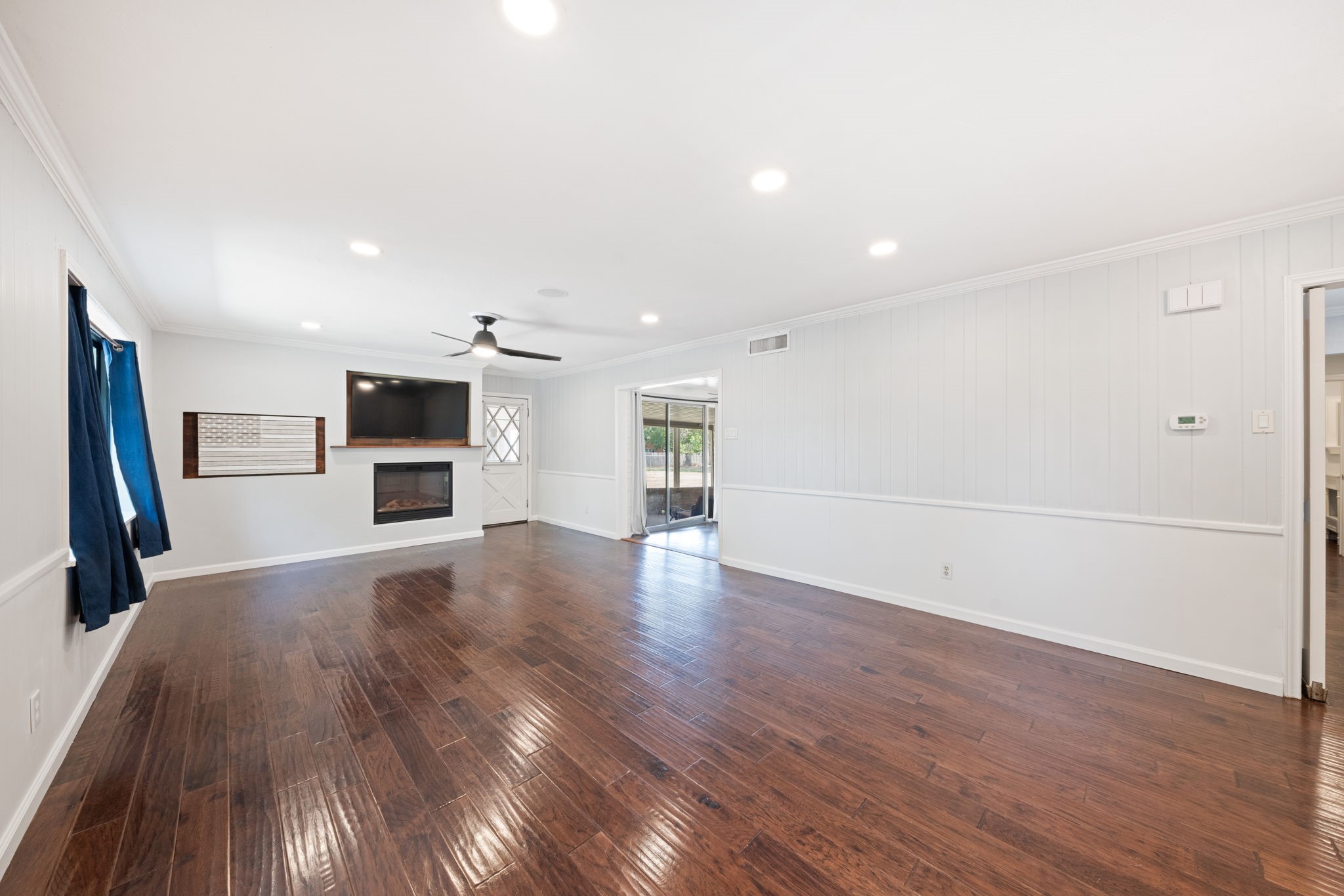 804 Lark Lane Oak Leaf TX 75154