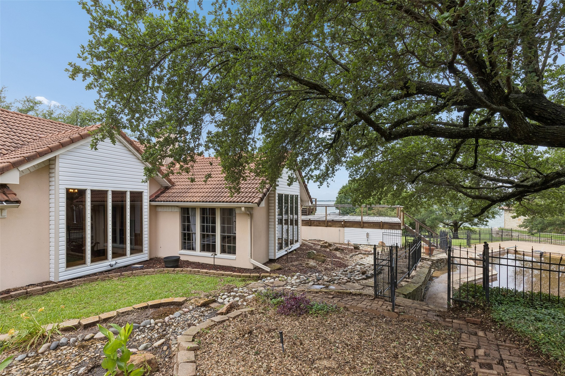 4 Eastshore Road Heath TX 75032