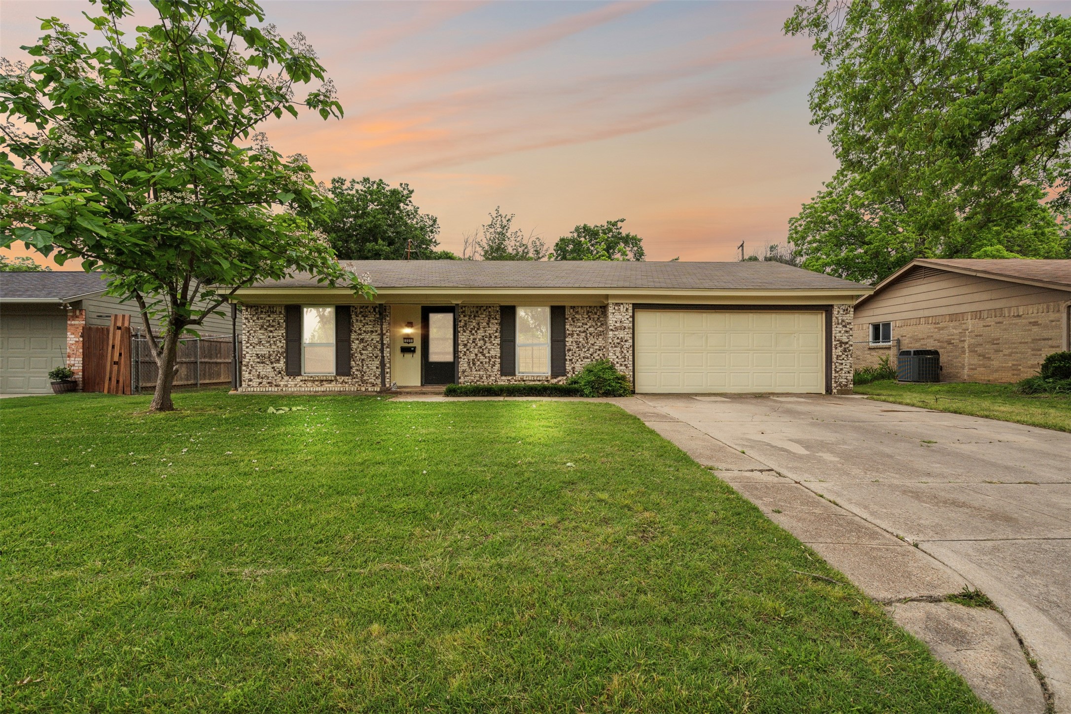 225 NW Wintercrest Road Burleson TX 76028