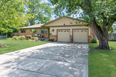 320 Patricia Lane Bedford TX 76022