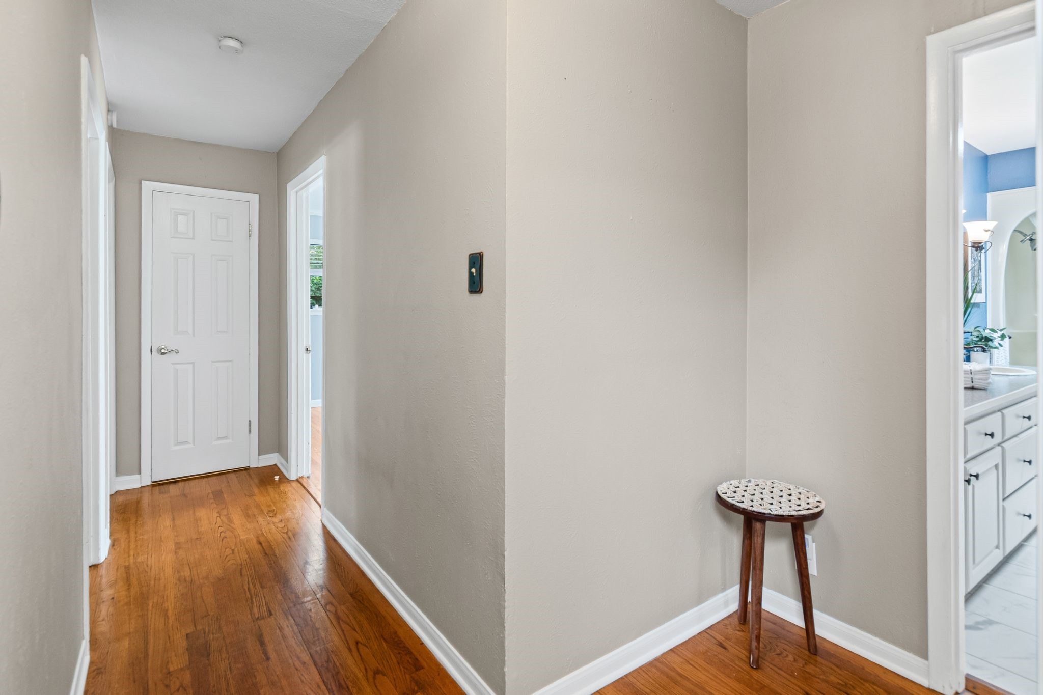 320 Patricia Lane Bedford TX 76022