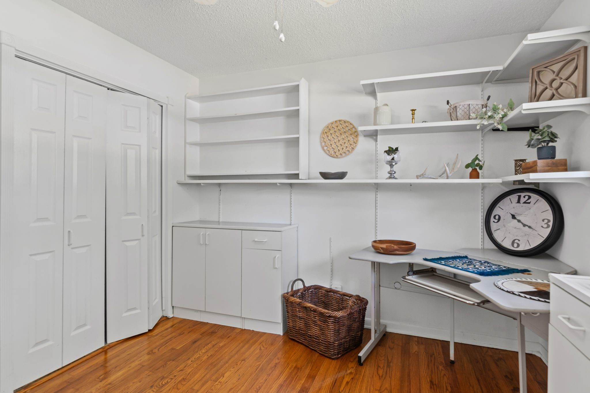 320 Patricia Lane Bedford TX 76022