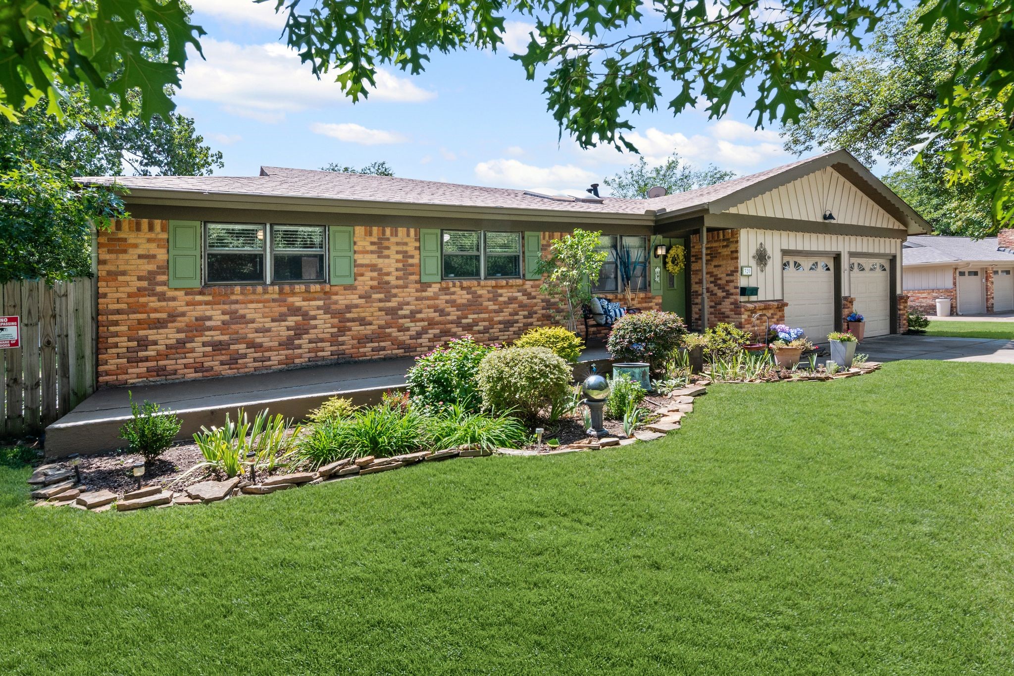 320 Patricia Lane Bedford TX 76022