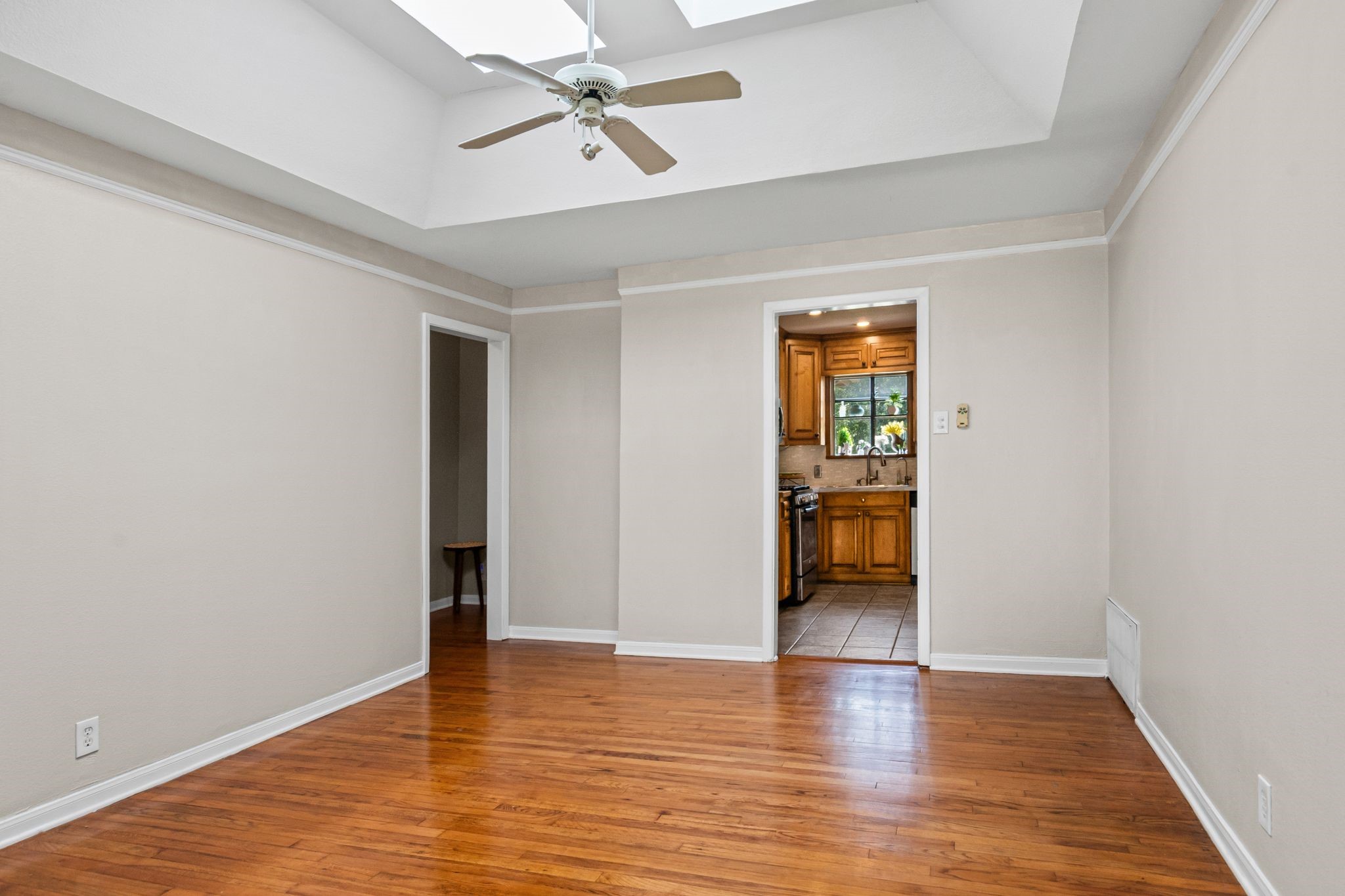 320 Patricia Lane Bedford TX 76022