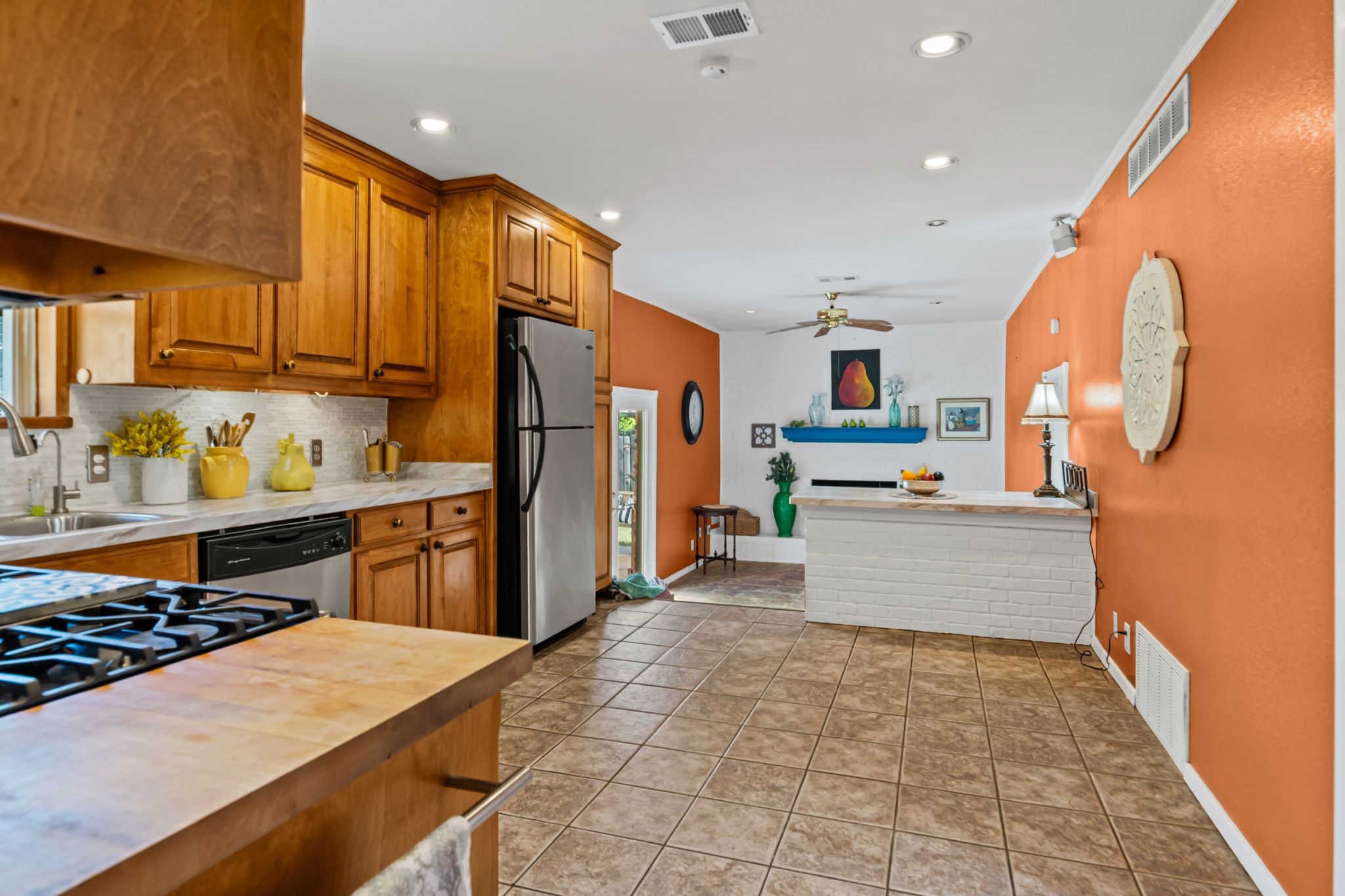 320 Patricia Lane Bedford TX 76022